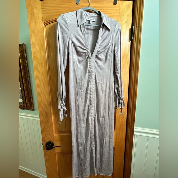 19. UO Chapman Midi Shirt
Dress Lavender size M - Picture 7 of 12